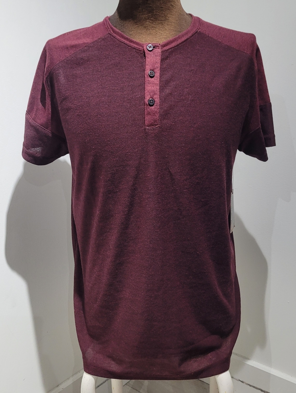 Burnside Men's Two-Tone Short Sleeve Henley T-Shirt Large Burgundy Casual NEW
